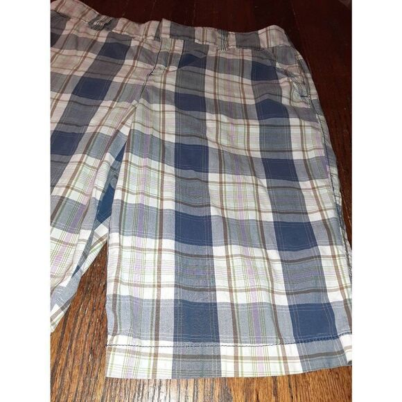 Size 10 Sonoma Mid Rise Plaid Bermuda Shorts with Pockets Multi-Color - Picture 2 of 4